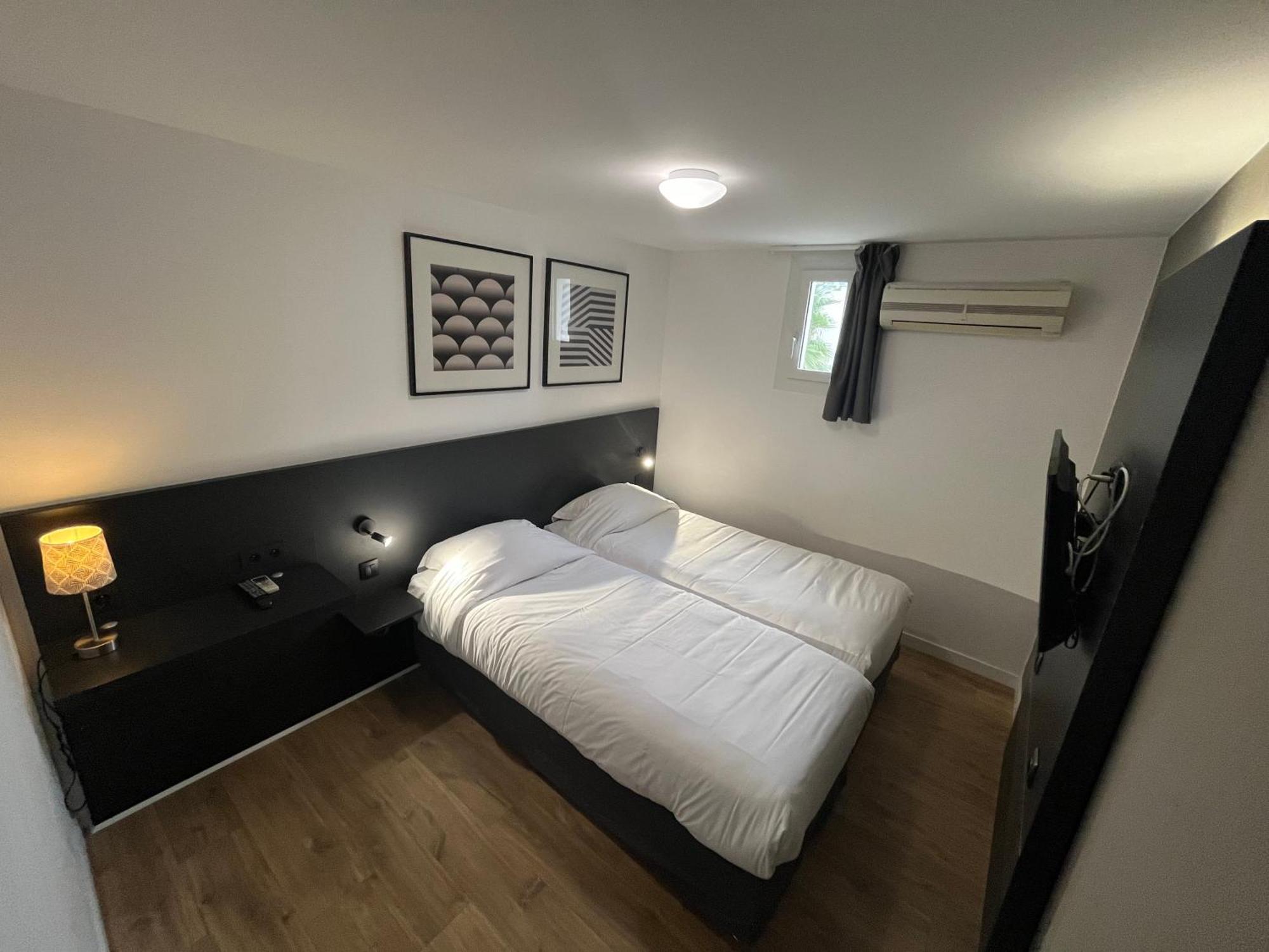 Le Prose Hotel Ла-Гранд-Мот Экстерьер фото
