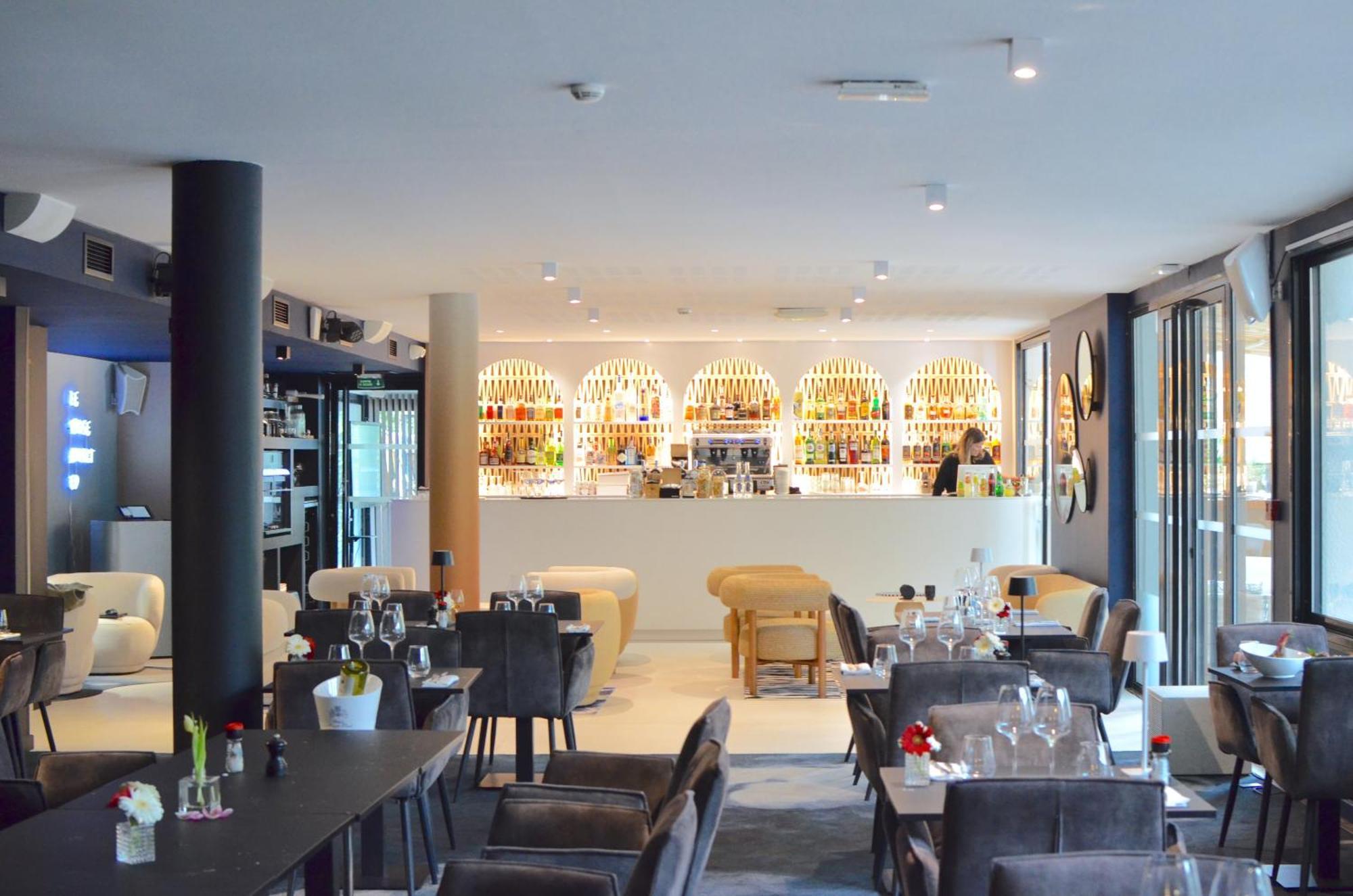 Le Prose Hotel Ла-Гранд-Мот Экстерьер фото