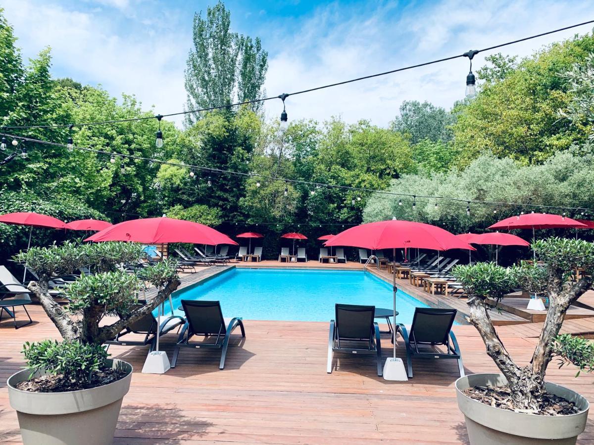 Le Prose Hotel Ла-Гранд-Мот Экстерьер фото